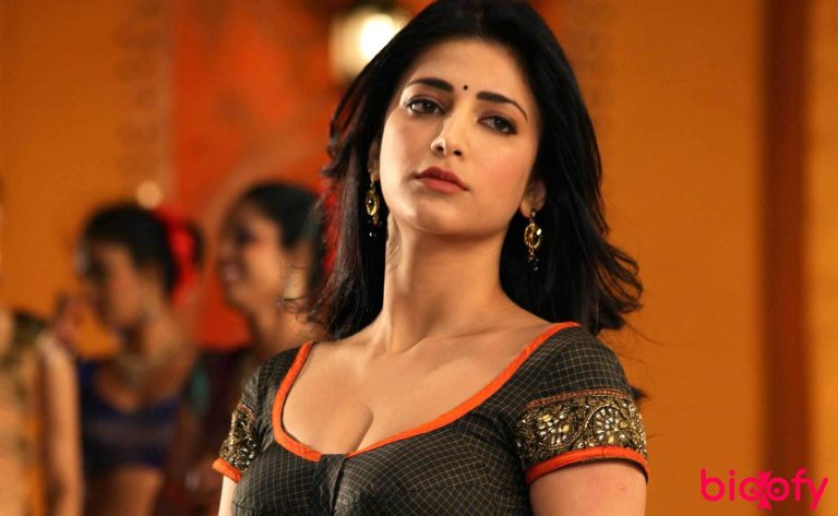 Shruti Haasan Biography | Wiki | Age, Family, Love, Figure