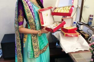 Rishina’s ‘Sweet Surprise’ for the cast and crew of Aye Mere Humsafar