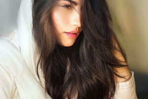 Neelam Muneer Biography (Actress), Age, Family, Love, Figure