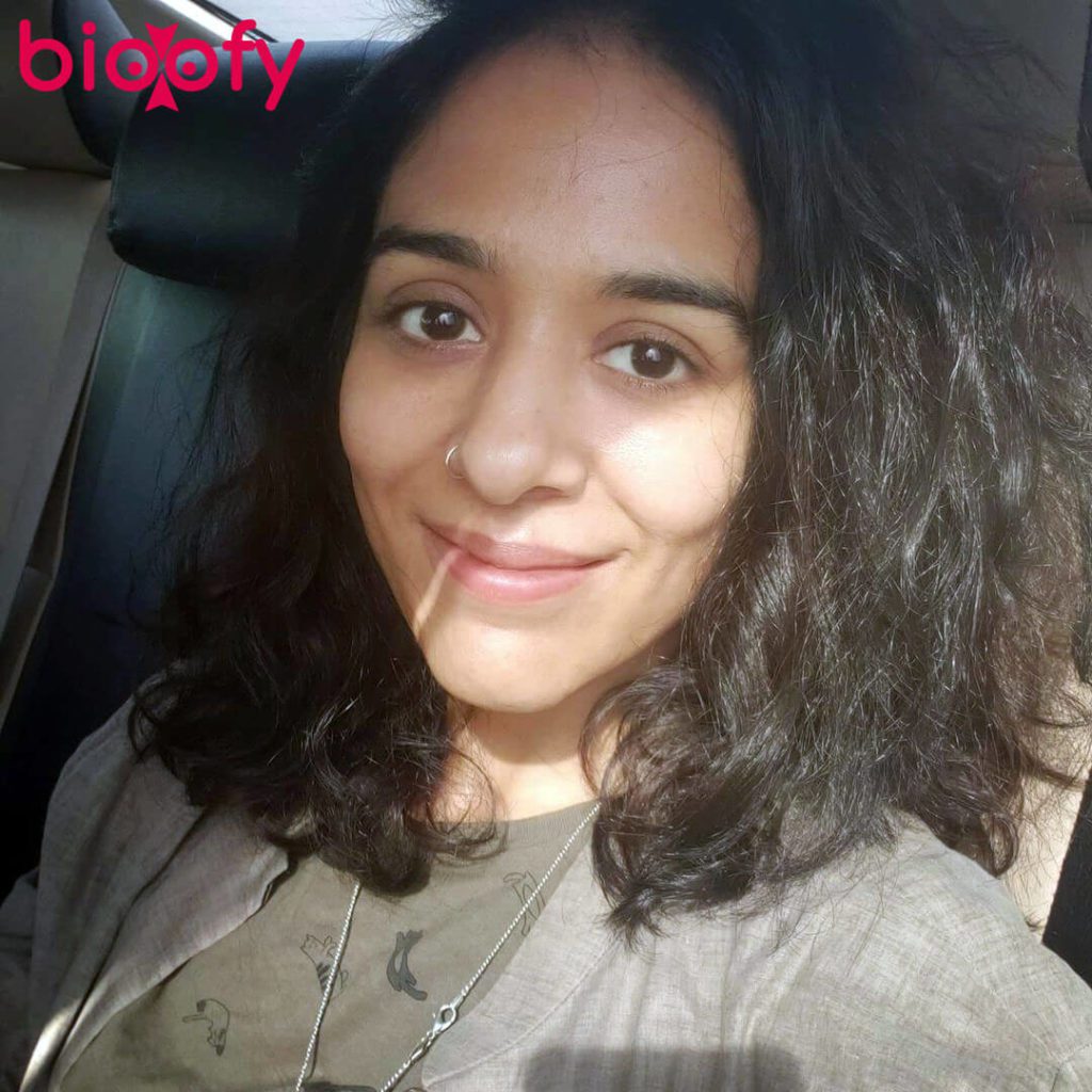 Yasra Rizvi bioofy