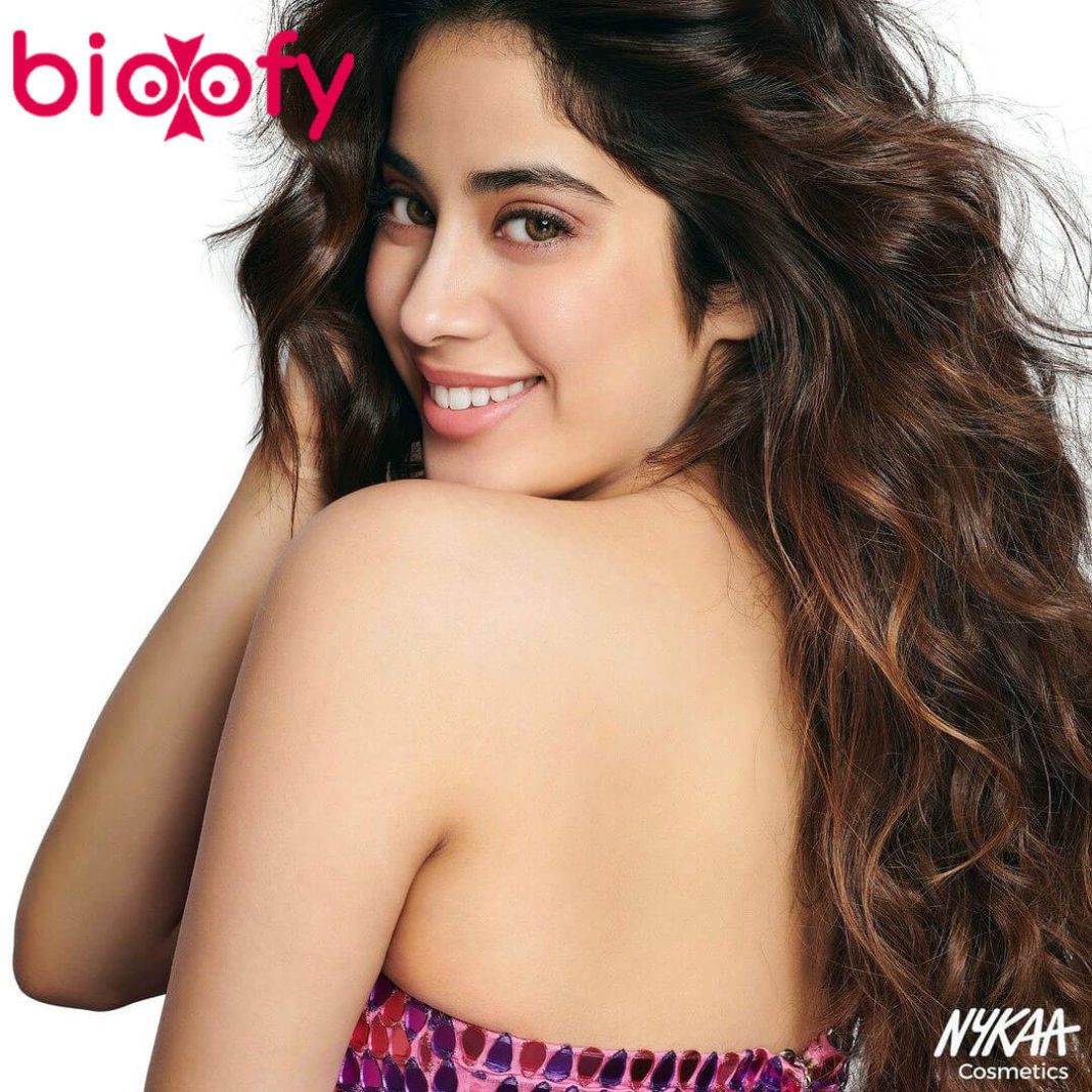 Janhvi Kapoor Biography | Age, Family, Love, Figure