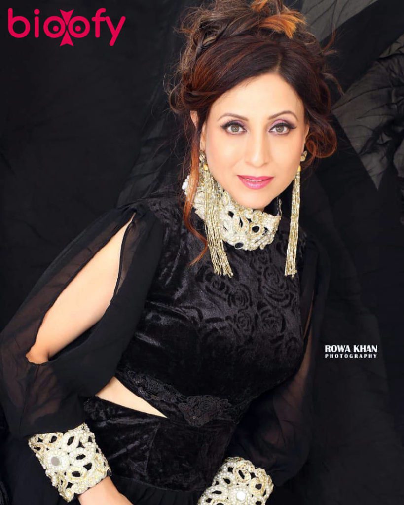 Kishori Shahane BIO