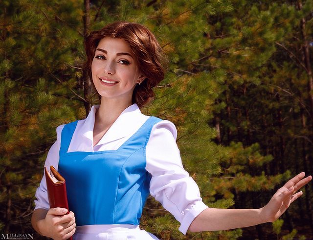 Belle Cosplay pic