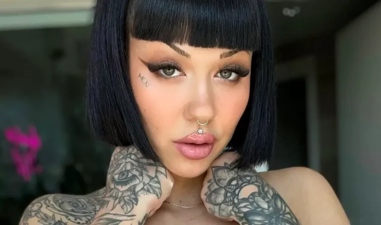 Loretta Rose (Cam Girl) Biography, Age, Family, Images, Net Worth