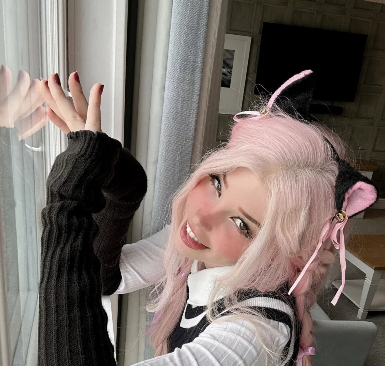 Belle Delphine Biography, Age, Family, Images, Net Worth