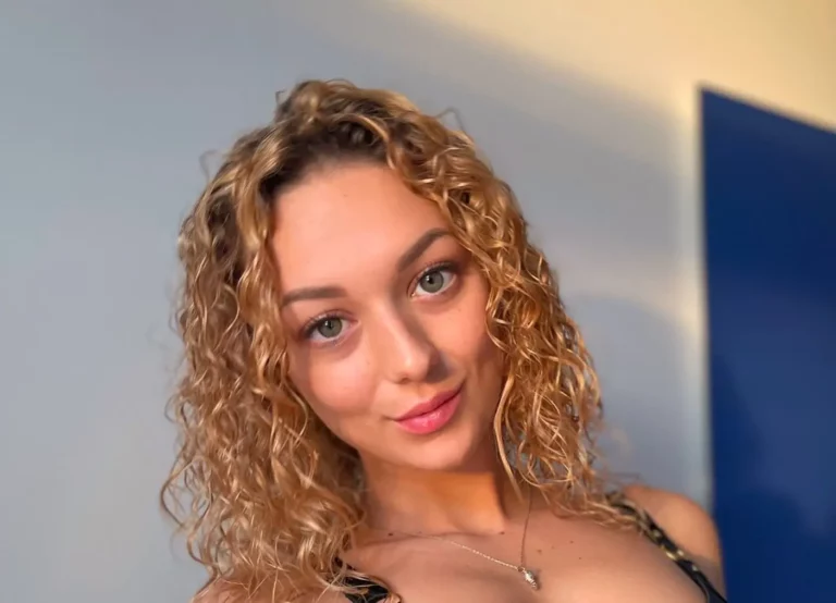 Isabella De Laa Biography, Age, Family, Images, Net Worth