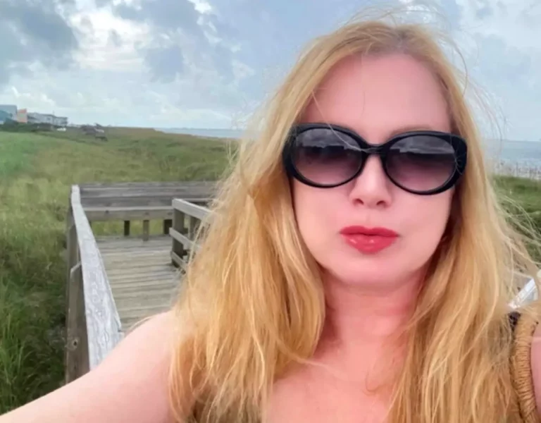 Traci Lords Biography, Age, Height, Figure, Net Worth