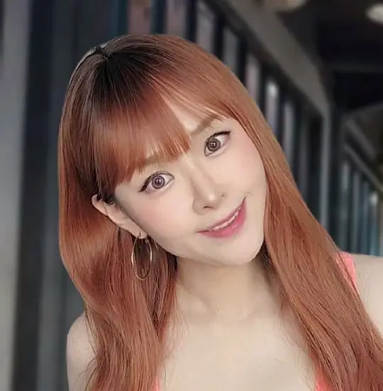 Maple Oh Biography, Age, Height, Figure, Net Worth