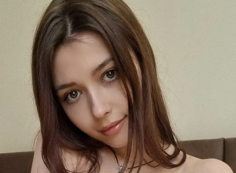 Mila Azul Biography, Age, Images, Height, Figure, Net Worth